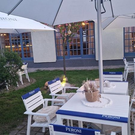 Villa Westfalia Guest House Tîrgu Secuiesc Exterior foto