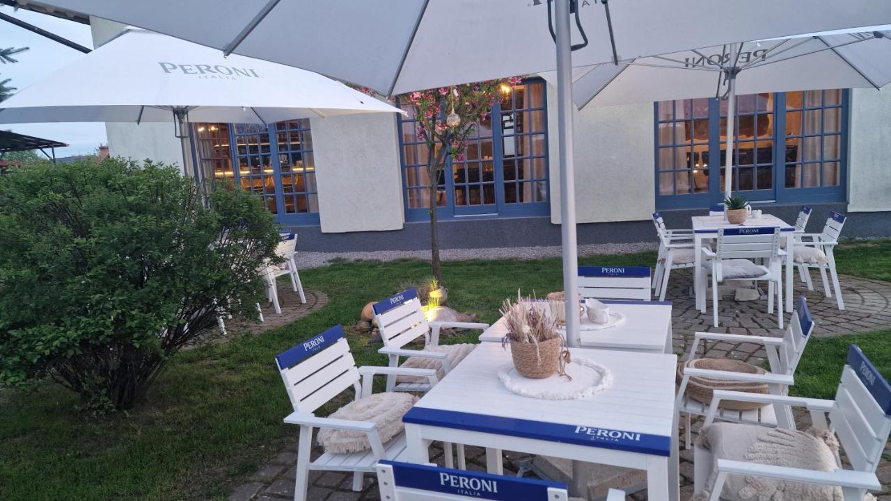 Villa Westfalia Guest House Tîrgu Secuiesc Exterior foto